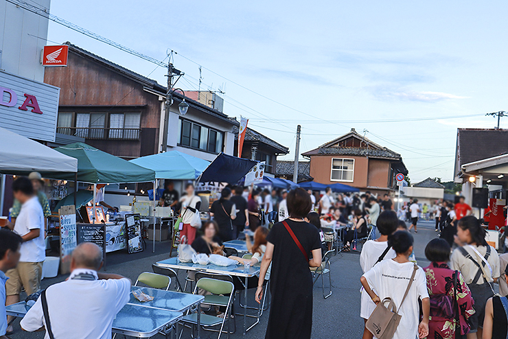 【予土線駅前マルシェinチカナガ 愛媛/鬼北町】 近永駅前マルシェで味わう地域の絆と魅力