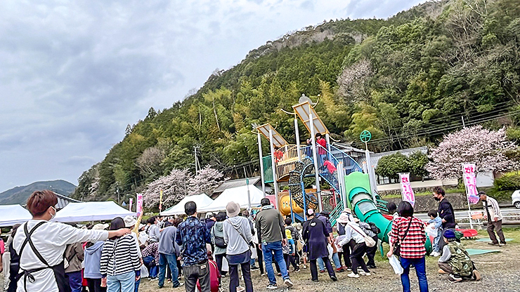 【第4回 桃まつり 愛媛/西予市】 城川町高川地区で桃の花に囲まれる特別なひとときを満喫しよう！