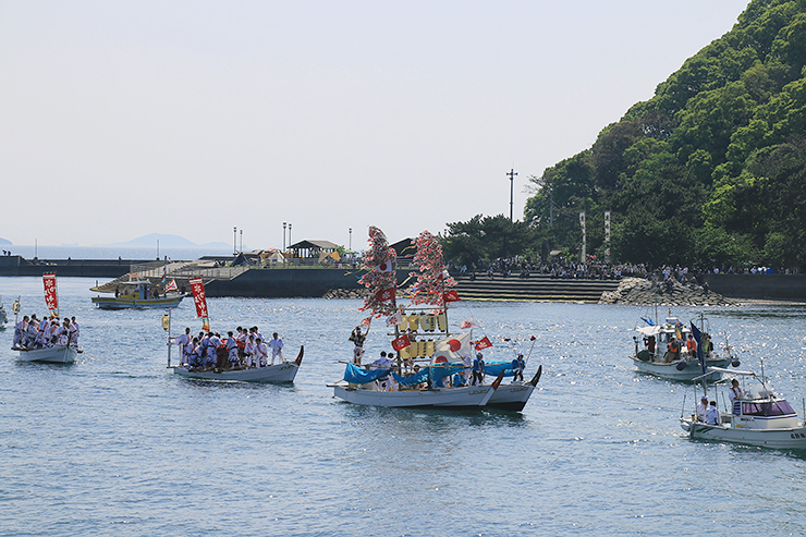 【北条鹿島まつり 愛媛/松山市】 海の男たちの勇敢さを現代に伝える伝統祭事