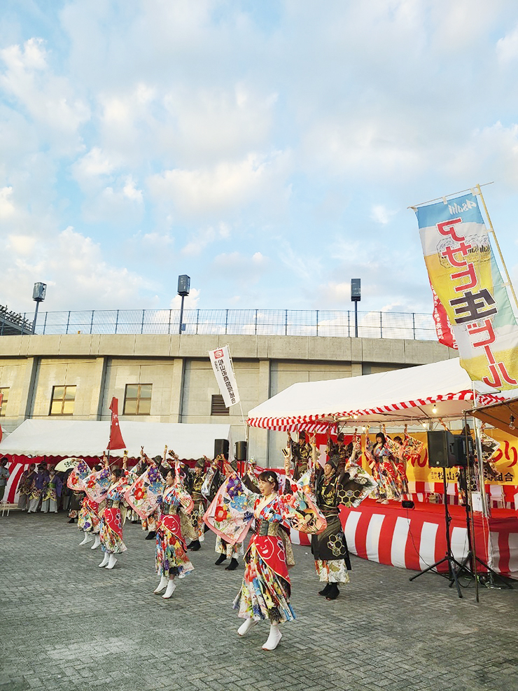 【春の坊ちゃん屋台まつり 愛媛/松山市】 魅惑のグルメと圧巻のダンスパフォーマンスで心躍る週末を！
