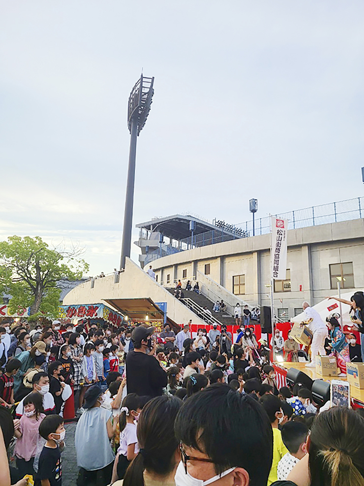 【春の坊ちゃん屋台まつり 愛媛/松山市】 魅惑のグルメと圧巻のダンスパフォーマンスで心躍る週末を！
