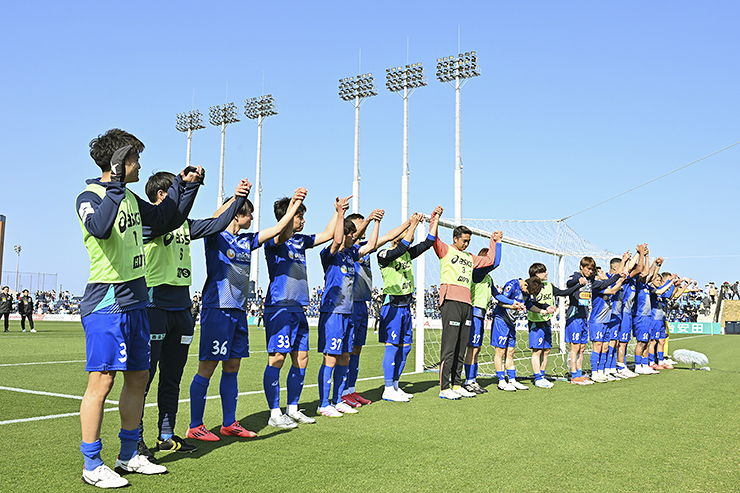 【FC今治 ホームゲーム 愛媛/今治市】 アシックス里山スタジアムでの熱いサッカー観戦を楽しもう！
