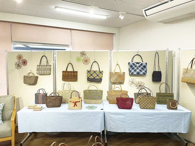 【アエレールきほく「クラフトバンドハンドメイド作品展」 愛媛/鬼北町】 この夏持ちたいオリジナルかごバッグが集結！