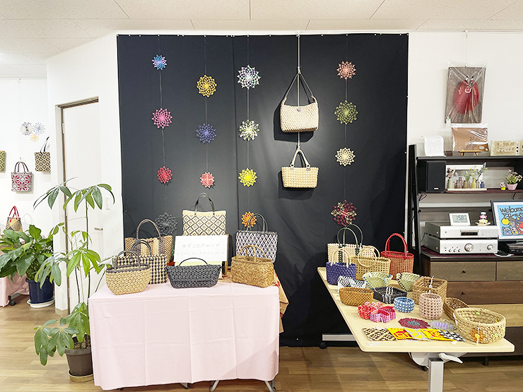 【アエレールきほく「クラフトバンドハンドメイド作品展」 愛媛/鬼北町】 この夏持ちたいオリジナルかごバッグが集結！