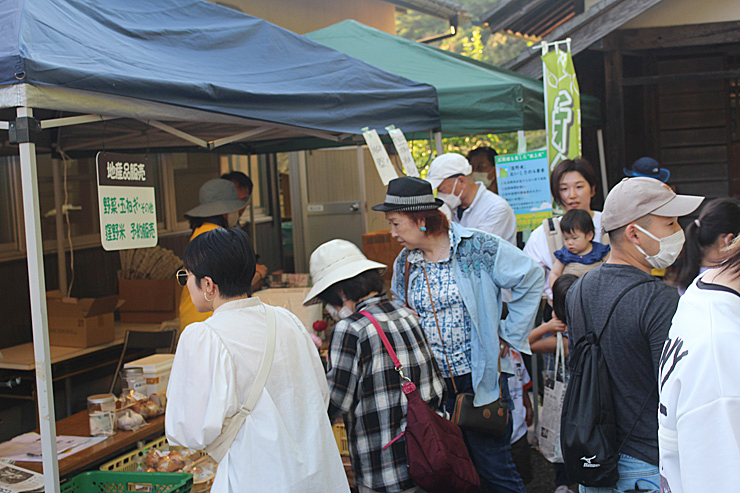 松山くぼの町ホタルの里山まつり