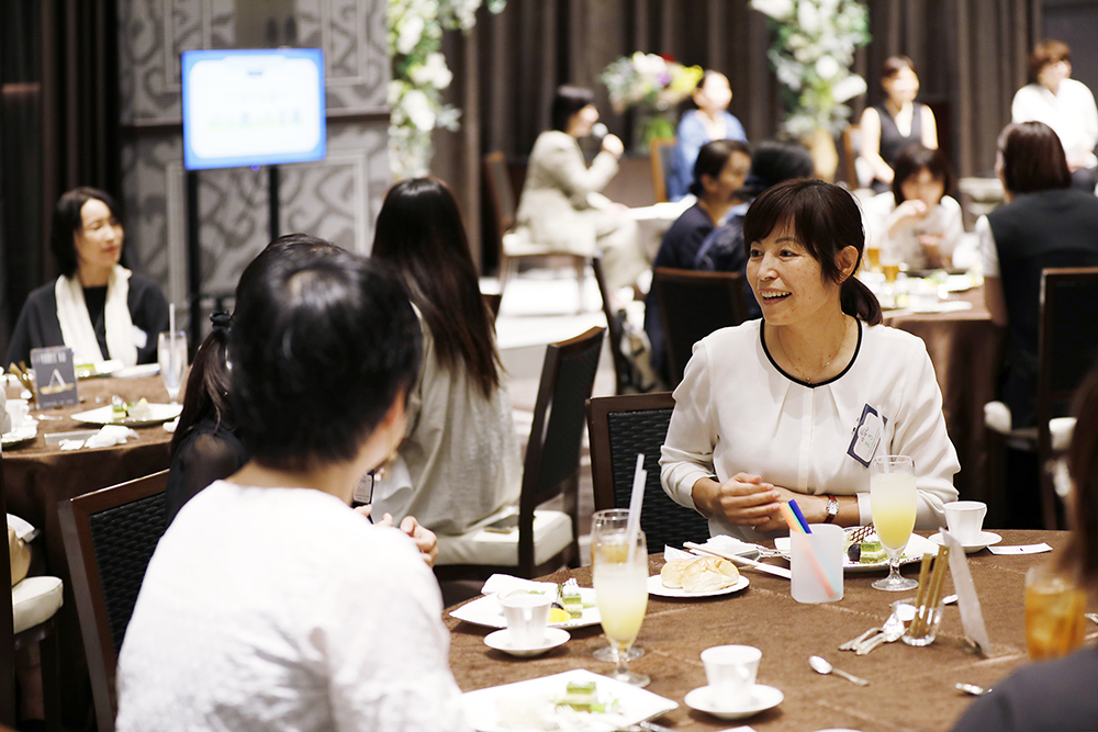 【輝く生き方を考えるシンポジウム第4回「女たちの語り場サロン」】 松山モノリスで新たな価値観と出会い、自分らしさを発見する夜【愛媛/松山市】