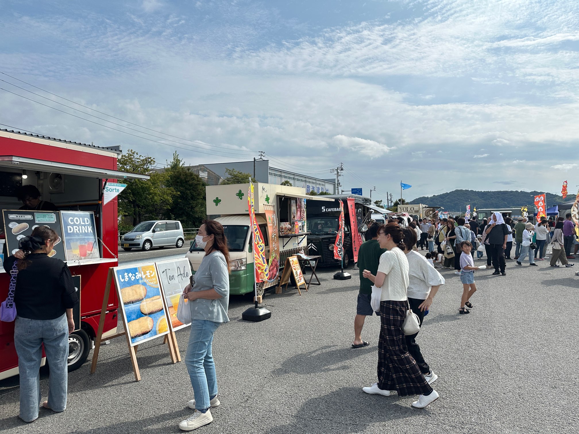 【みつはま蚤の市】 三津ふ頭でアンティーク・雑貨・グルメを満喫しよう【愛媛/松山市】