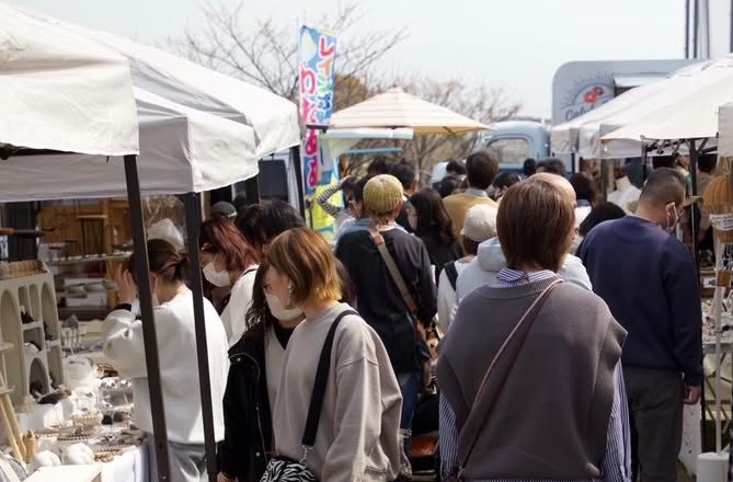 【○△□の暮らし 第7回 秋の暮らし】 石手川親水広場ですてきな手仕事に心おどる一日【愛媛/松山市】