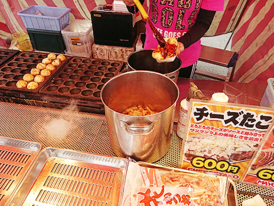 出来立てのたこ焼きを提供してくれます