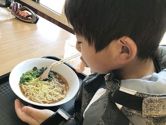 お昼ごはんもいつも以上にモリモリ食べます。