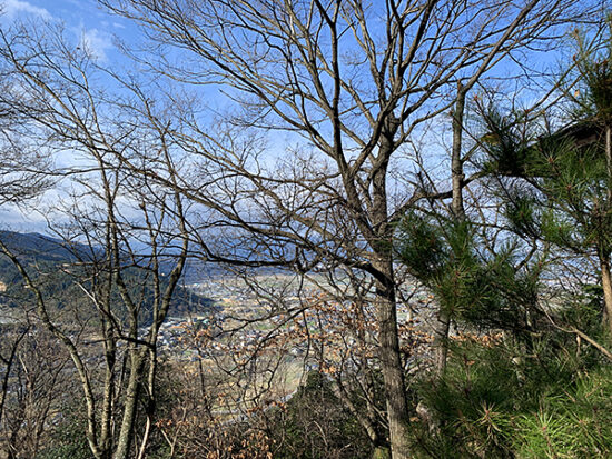 標高196.5mの山頂からの景色。