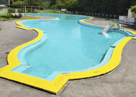 【ひょうたんプール 愛媛/鬼北町】 近永公園の自然に囲まれて水遊びを楽しもう