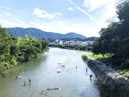 小田川の涼やかな景色に癒されて… 「内子フレッシュパークからり」 で夏を感じよう 【愛媛/内子町】