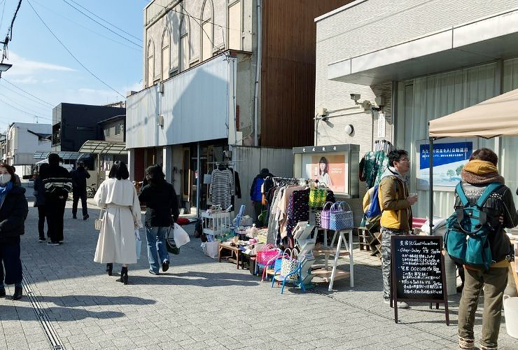 【三津浜春市 愛媛/松山市】 三津の人々の温かさを感じる春市に参加して、一足先に春を感じよう！