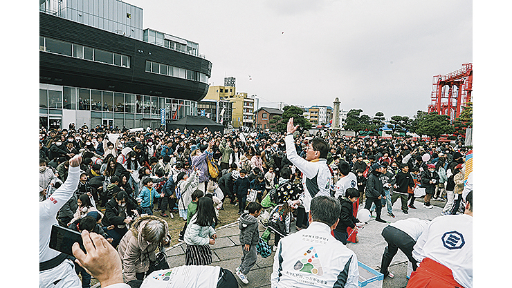 未来への出航 （たびだち） 12のクルー （家族） がひとつになって次なる20年に向け、新たな旅へ 【愛媛/今治市】