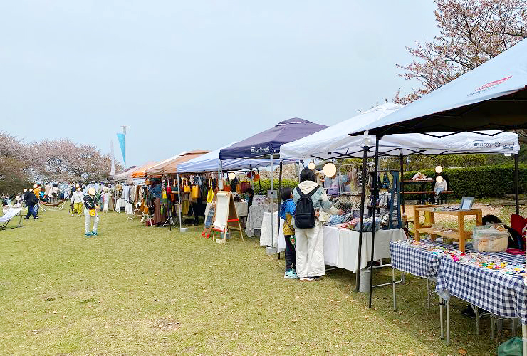春の陽気の中、黒島海浜公園でハンモックに揺られてきました！ 【愛媛/新居浜市】