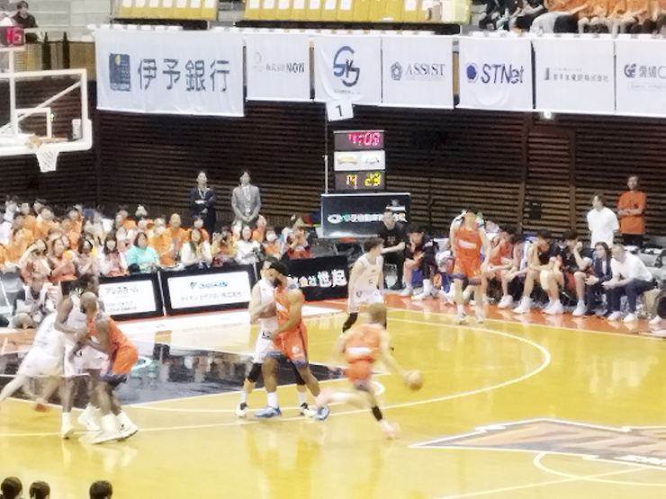 愛媛オレンジバイキングスホーム最終戦を生観戦！ 【愛媛/松山市】
