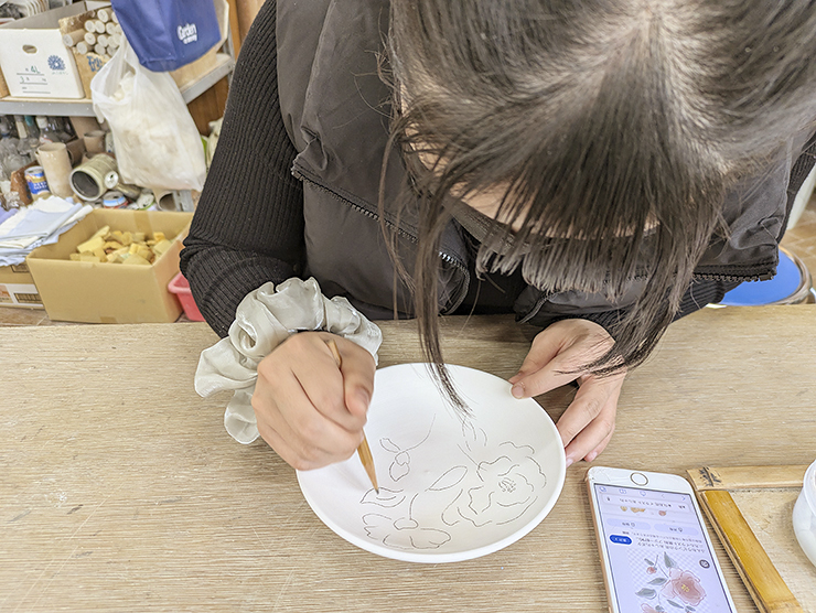 愛媛でここだけ?! カラフルな砥部焼の絵付け体験ができるスポットにお出かけしてきた。 【愛媛/砥部町】