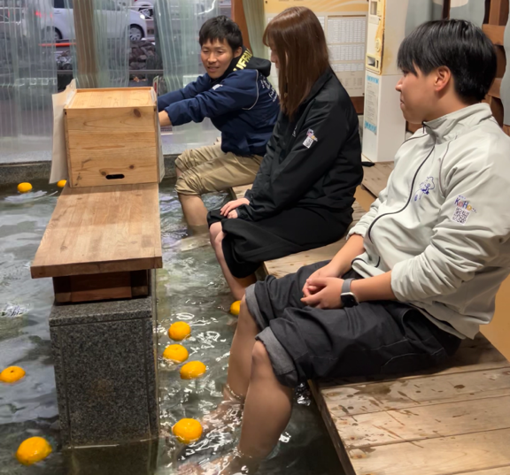 JR鳴門駅前足湯「ふろいで～」ガイド