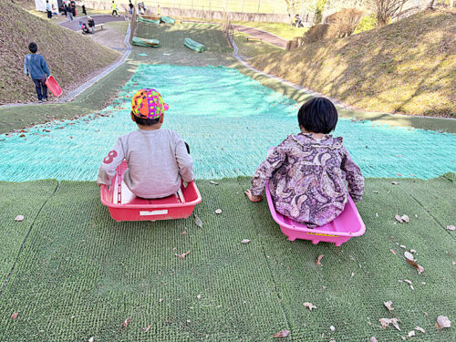 【龍王公園】そり滑りも大型遊具も満喫！家族で1日たっぷり遊べる公園（愛媛/内子町・おでかけレポ）