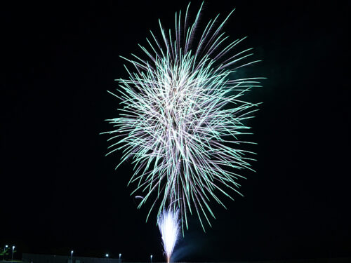 【ながはま赤橋夏まつり】大洲市 夏祭りで伊予灘の夜空に約1800発の花火！夏の楽しさ広がる体験満載（愛媛/大洲市）