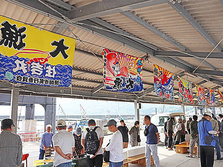 宮窪の漁師市