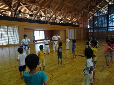 愛媛県武道館親子武道体験教室(空手道編)