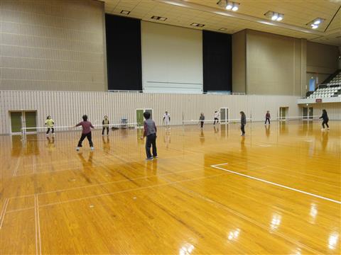 愛媛県武道館ラケットテニス教室
